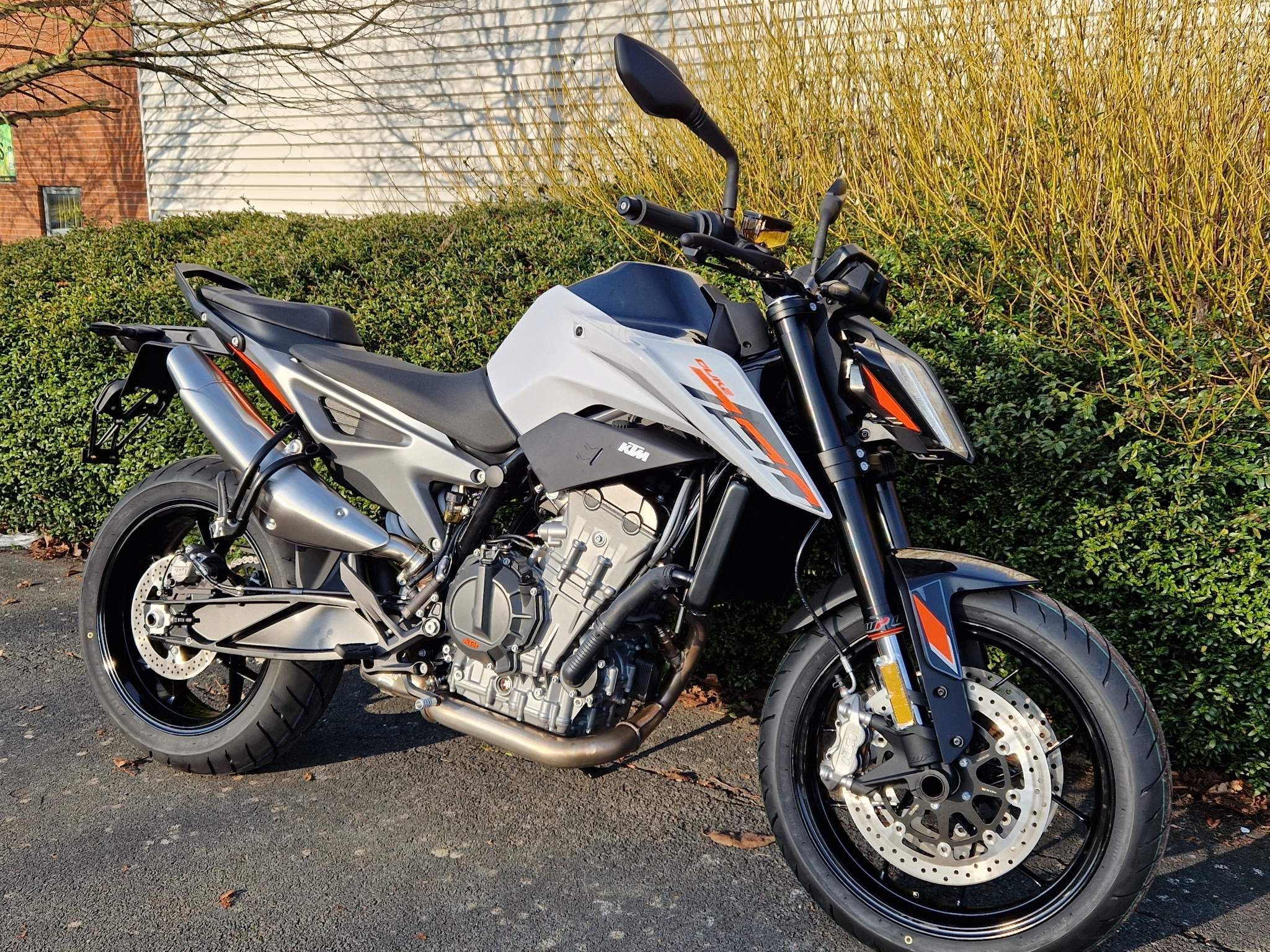 2024 KTM 790 Duke (A2)